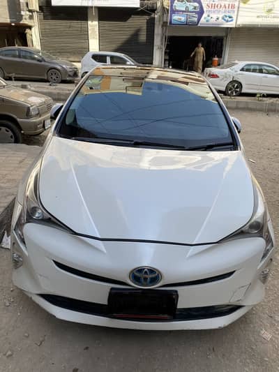 Toyota Prius 2016 Hybrid | B2B Original | Excellent Condition