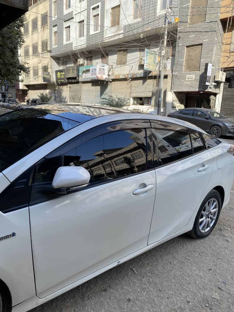 Toyota Prius 2016 - Cars - 1120898476