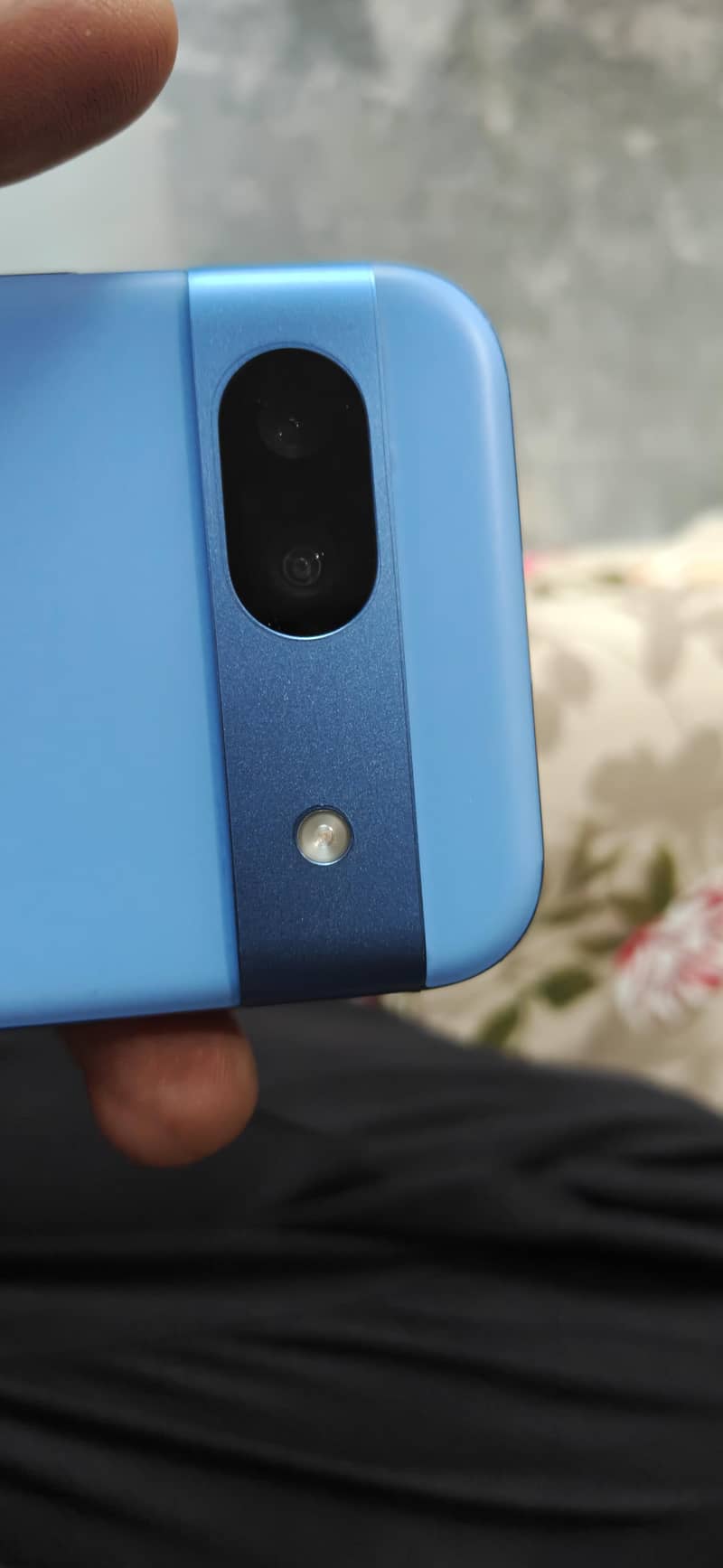 Google Pixel 8a 3