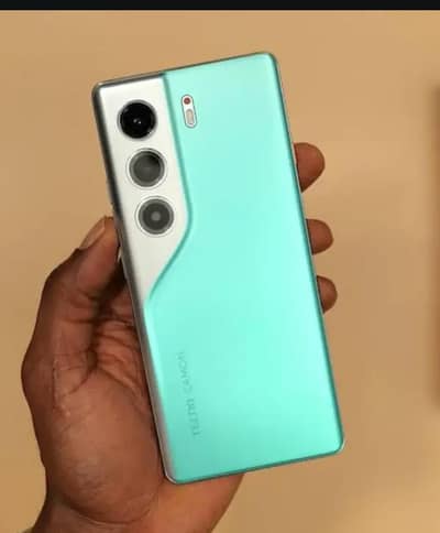 Tecno CAMON 40 Pro
