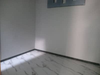 50 Square Yards Flat Up For Sale In Allahwala Town - Sector 31-B
