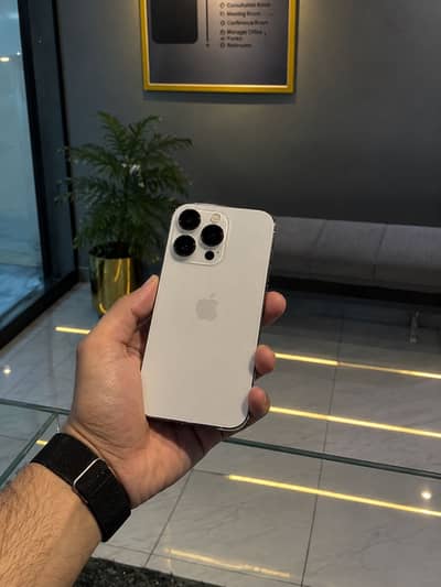 Apple iPhone 14 Pro