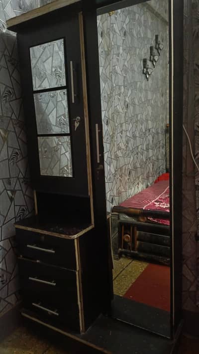 wooden dressing black color