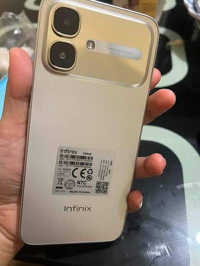 Infinix Hot 12