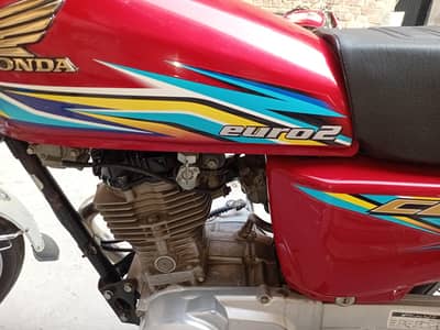 honda 125 total geniun bike 0/3/0/3/4/1/3/3/2/8/0