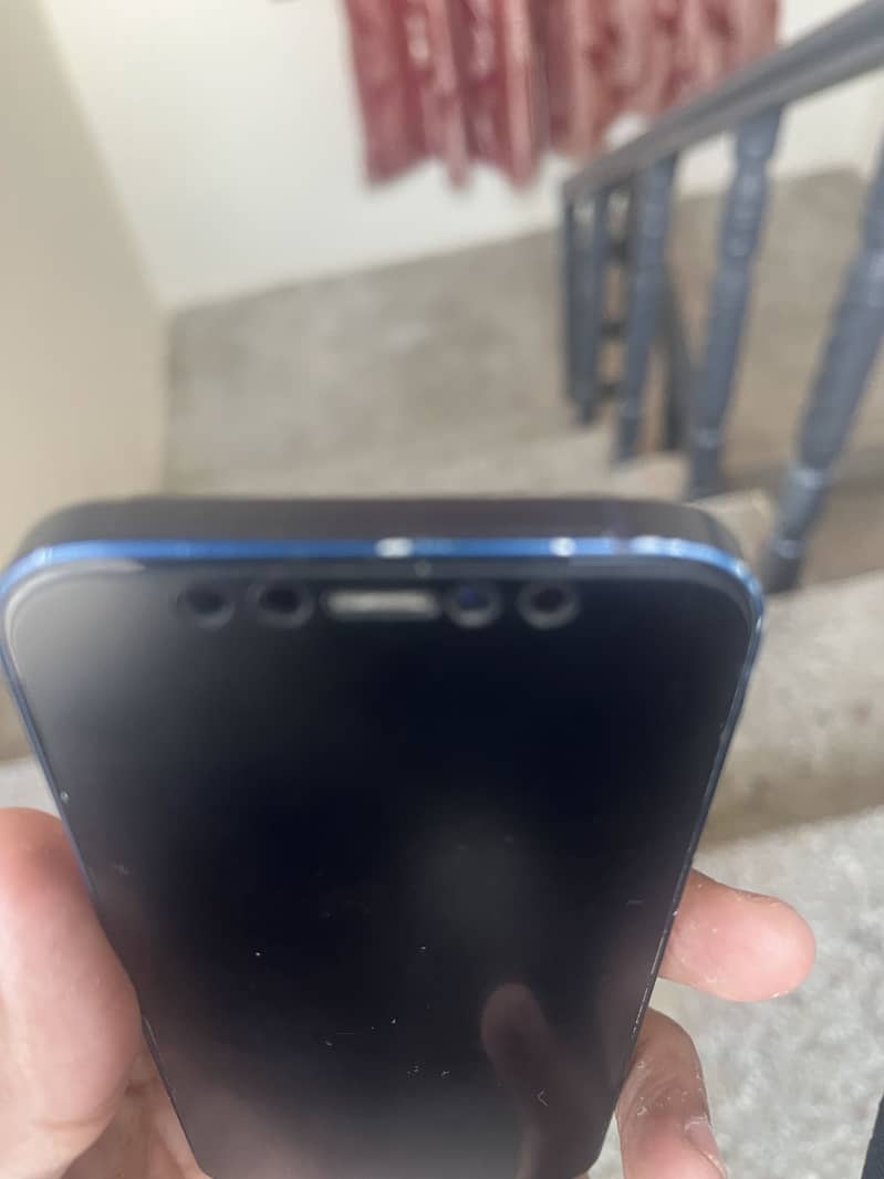 Apple iPhone 12 mini 4