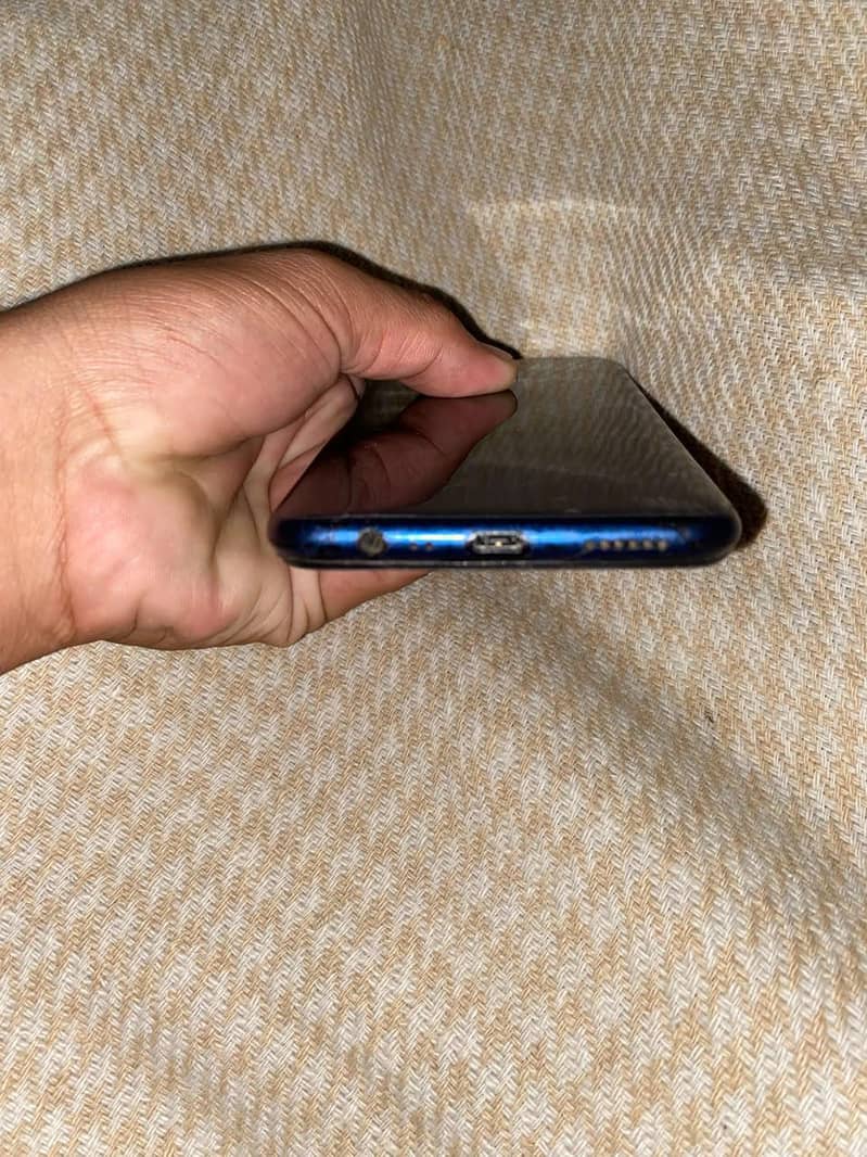 Realme 3 12