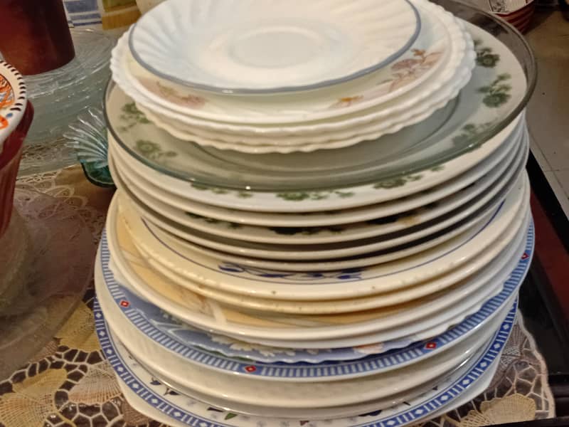 kitchen crockery 19