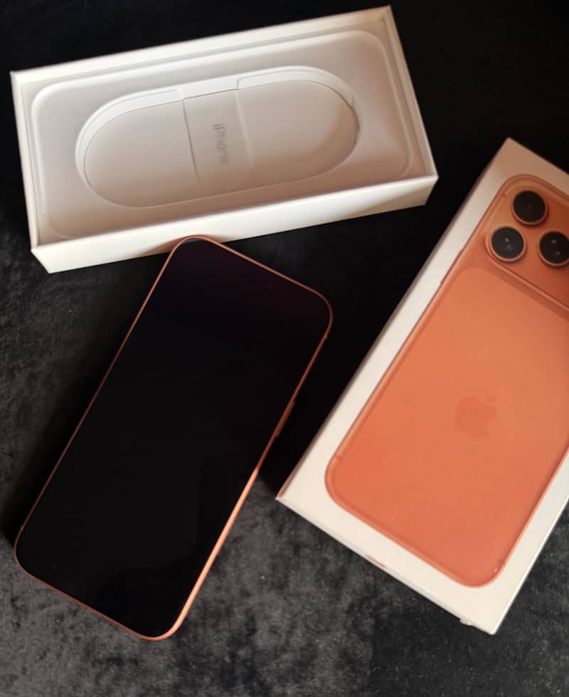 Apple iPhone 17 Pro Max 5