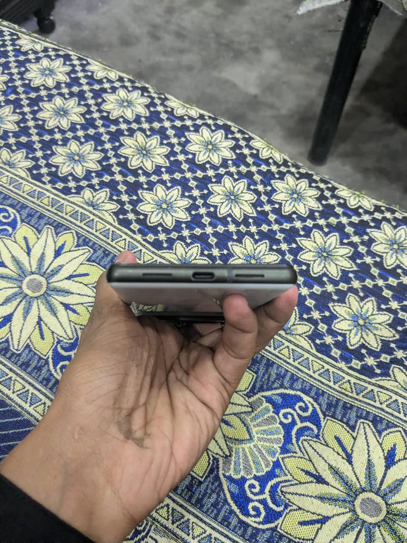 Google Pixel 6 3