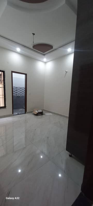 5marla lower portion available for rent in jubilee town Lahore