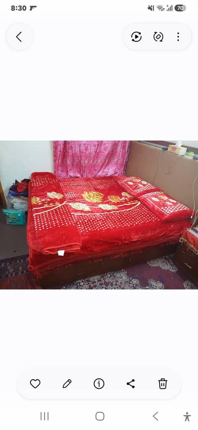 bed king size withe mittress and new blanket set