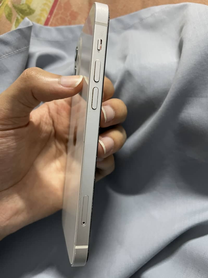 Apple iPhone 12 mint condition 3