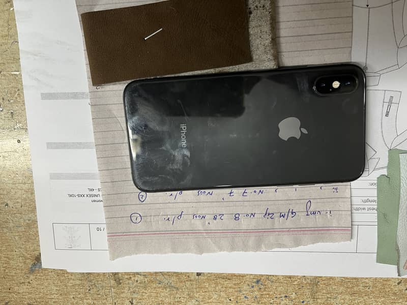 Apple iPhone XS 3