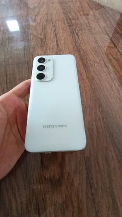 Tecno Spark 40 Pro Plus
