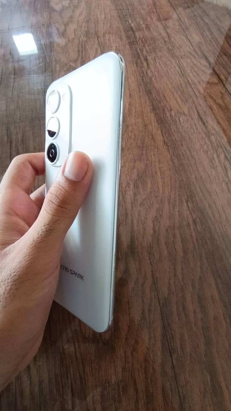 Tecno Spark 40 Pro Plus 4