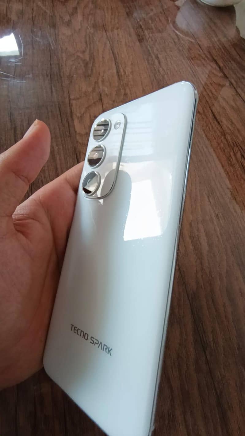 Tecno Spark 40 Pro Plus 7