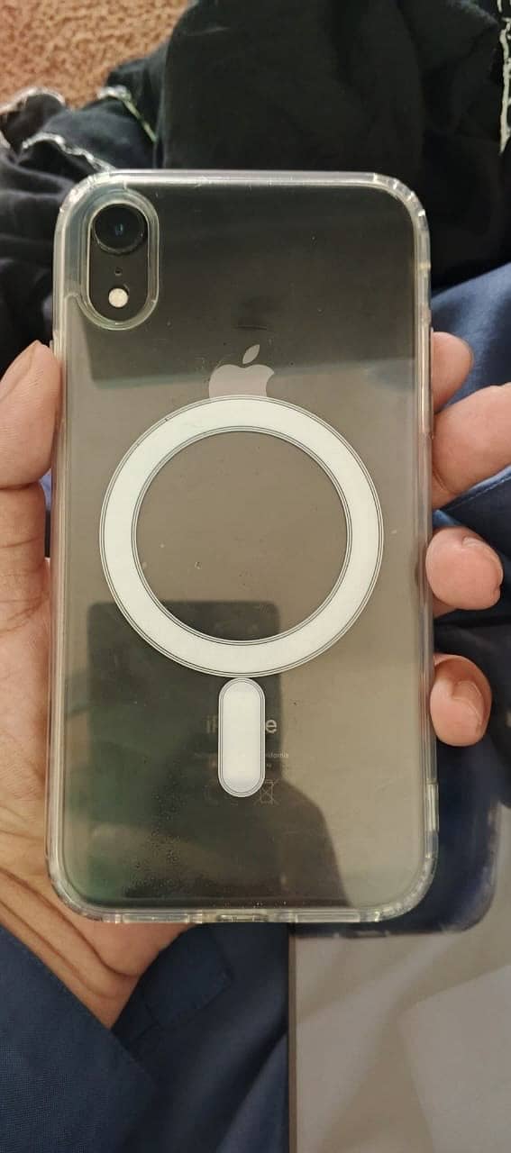 Apple iPhone XR 0