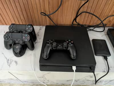 Selling PS4 500gb Jailbreak