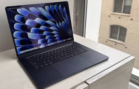 Macbook Air M4 15" inch 16GB