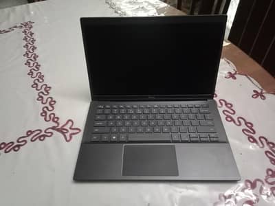 Dell Latitude 3310 core i3 8th gen good condition