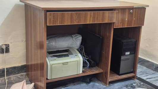 Computer Table