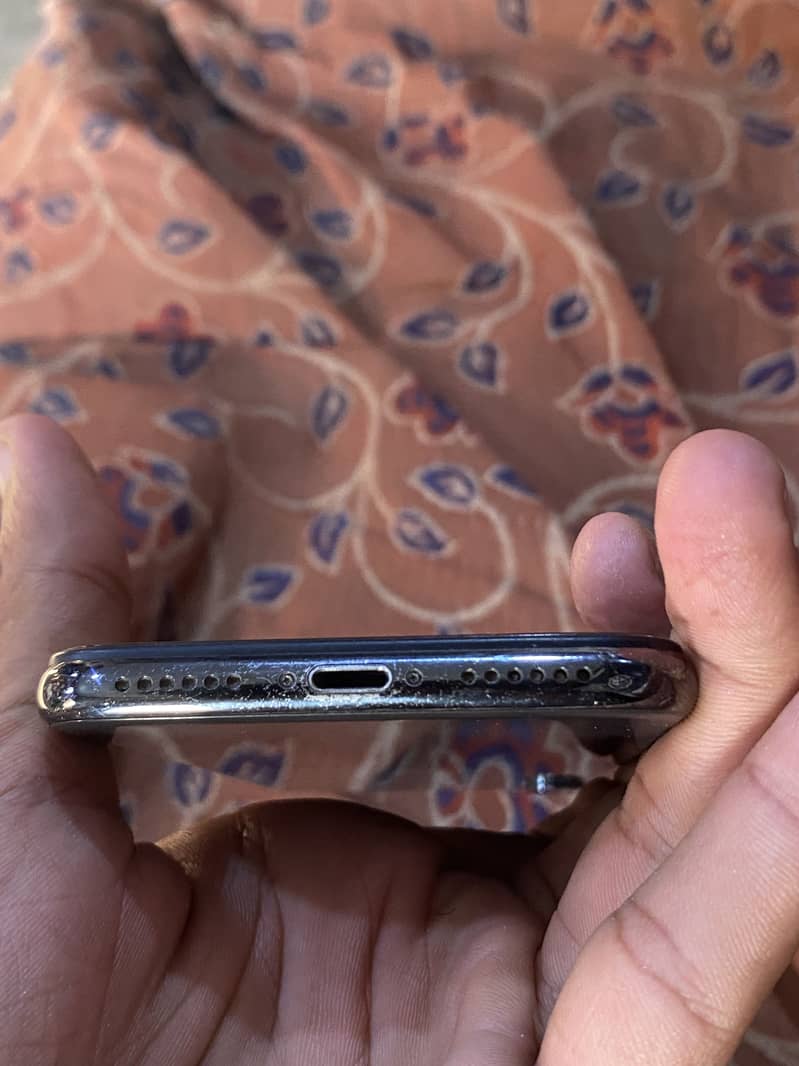 Apple iPhone X 1