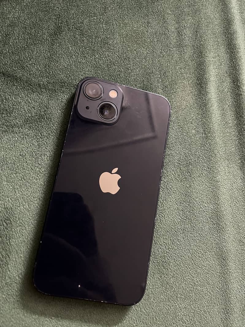 Apple iPhone 13 1