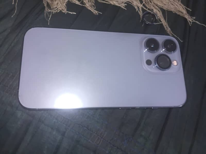 Apple iPhone 13 Pro 0