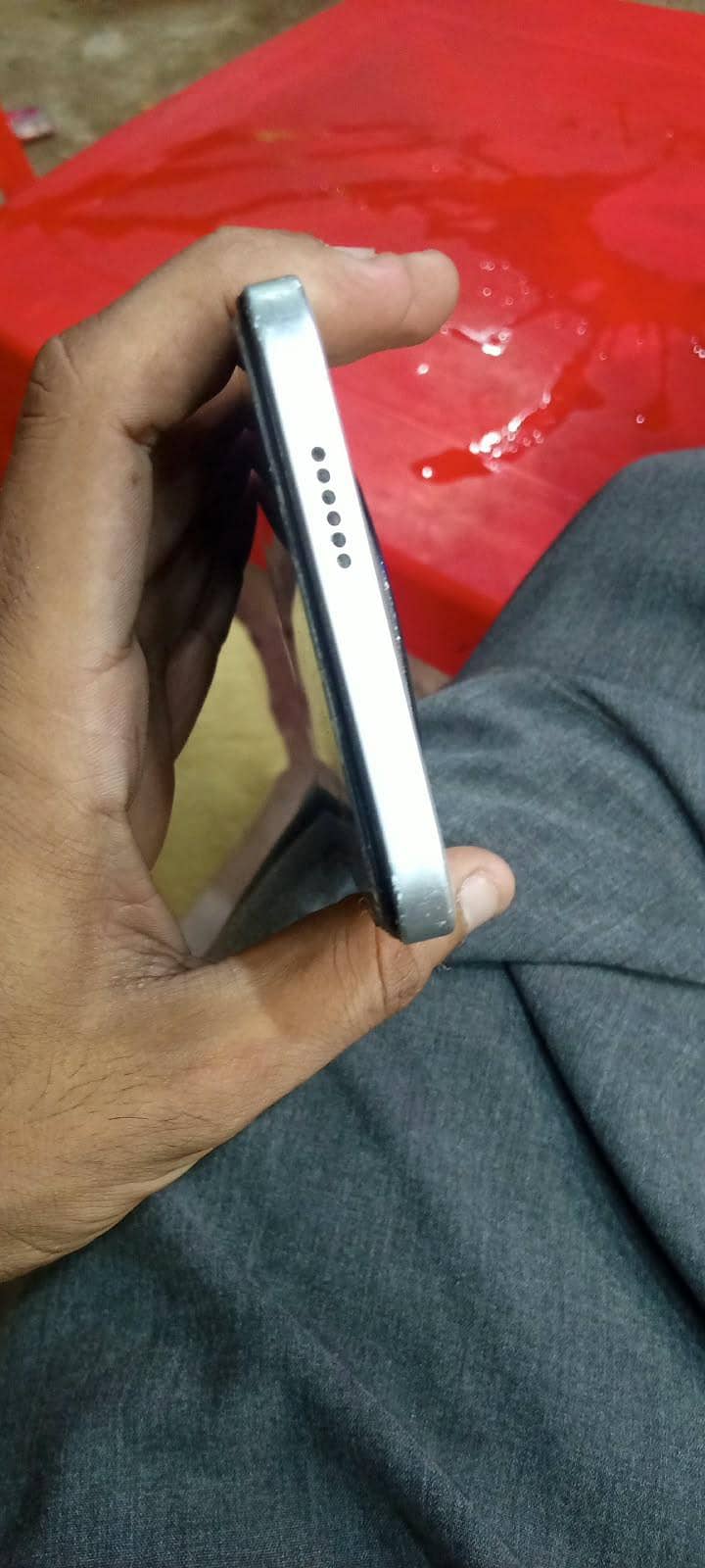 Tecno SPARK 30C 3