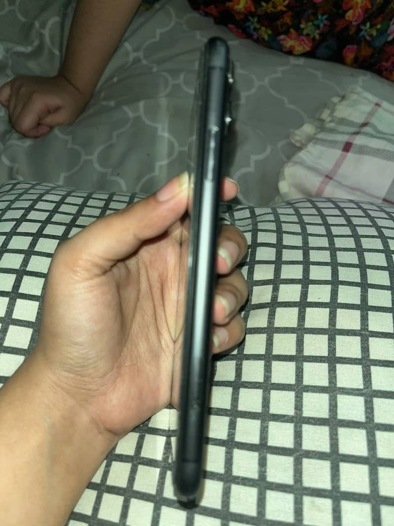 Apple iPhone 11 2