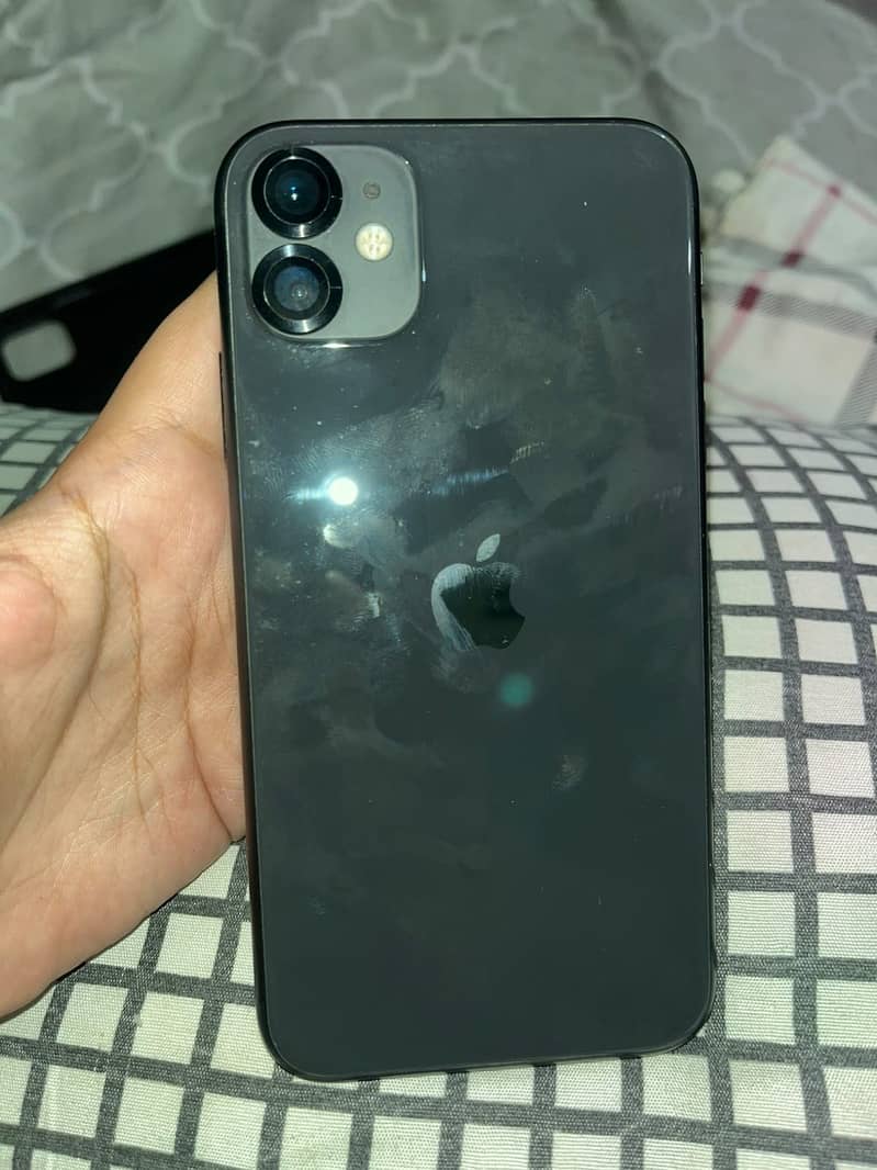 Apple iPhone 11 4