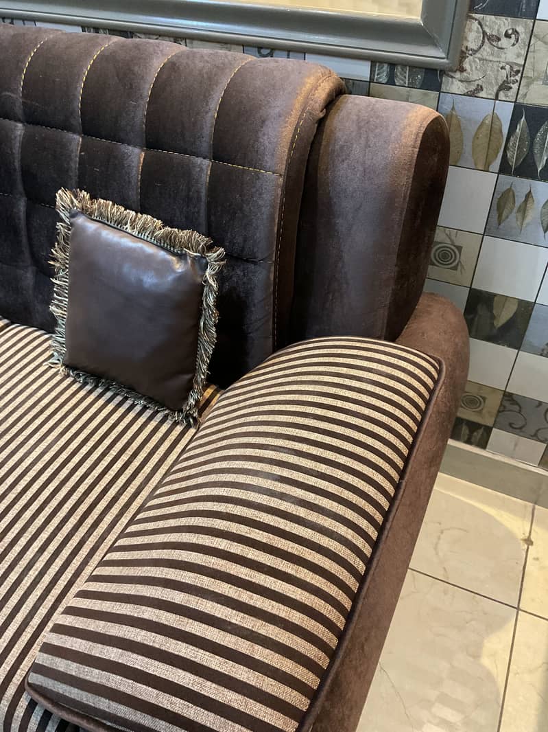 Five seater sofa set 4