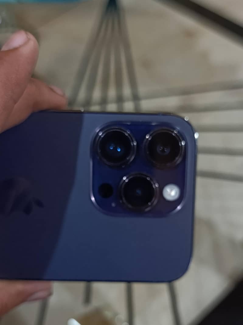 Apple iPhone 14 Pro 2