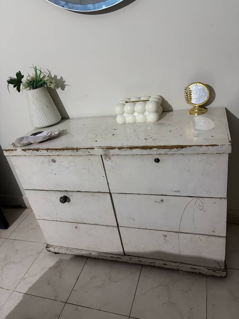 Bed side Tables dressing 7