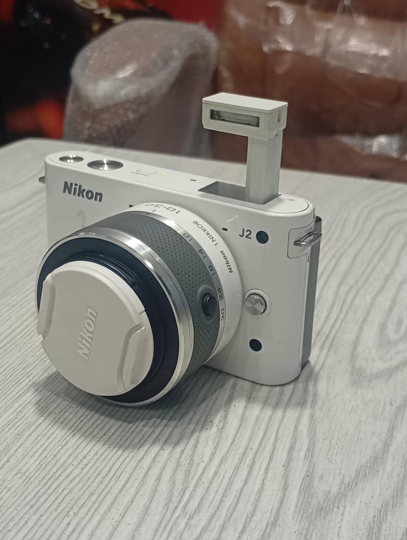 Nikon j2 6
