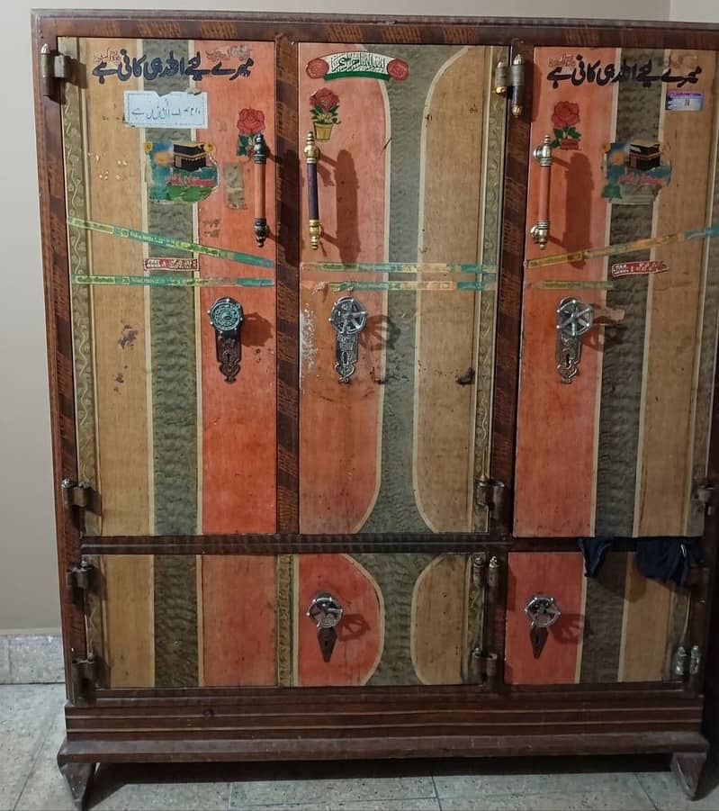 iron almari,Wardrobe, used 0