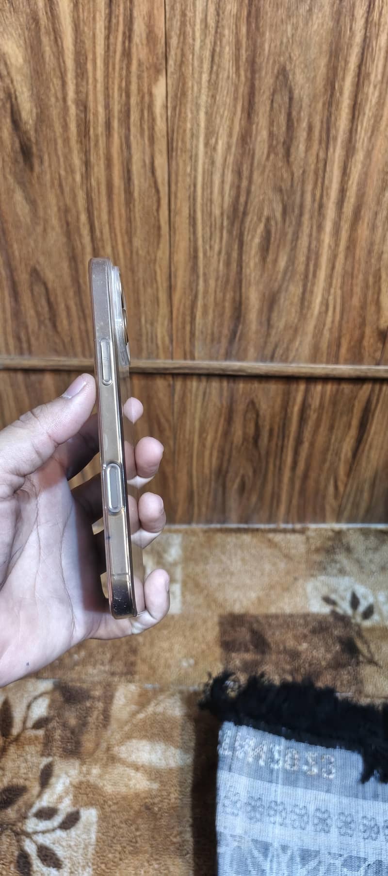 Apple iPhone 16 Pro Max 3