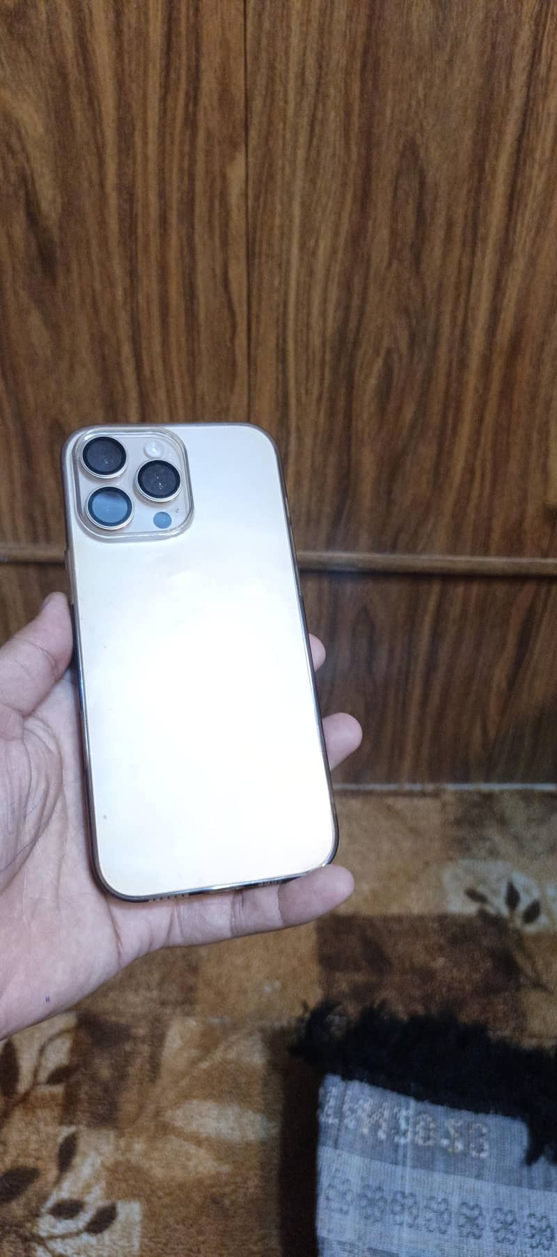 Apple iPhone 16 Pro Max 5