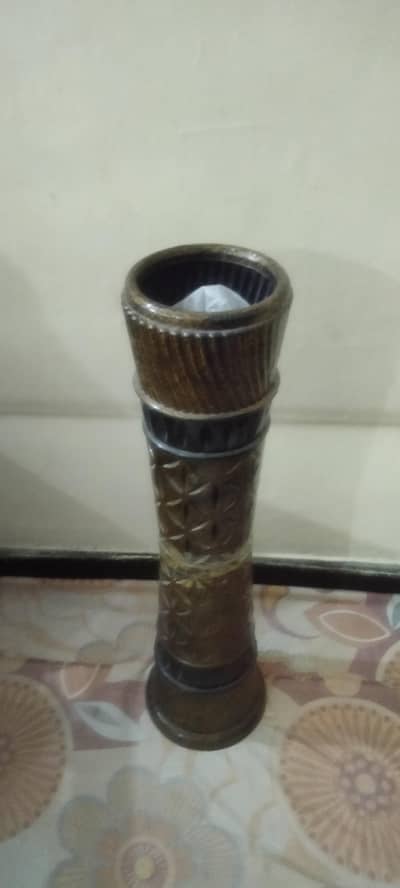 cousins and flowers vase