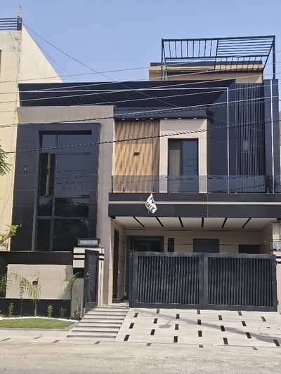 10 Marla Brand New House For Sale | 6 Bedroom's | Double Height Design