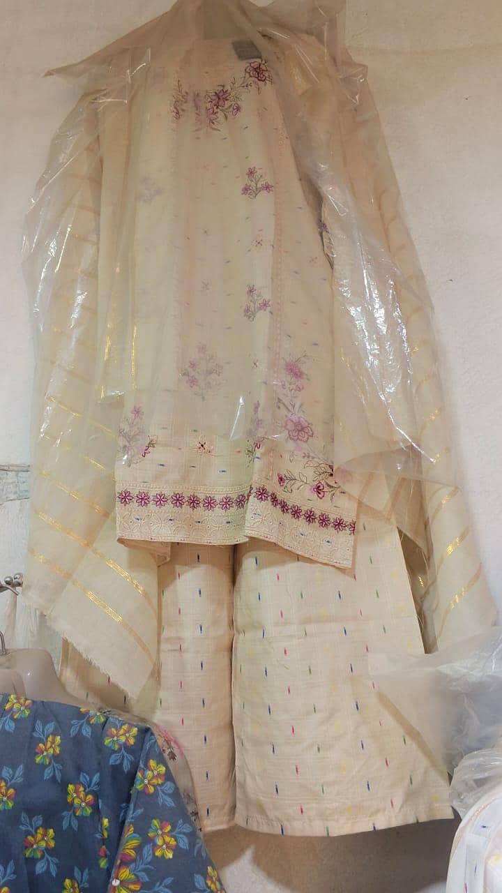 fancy and embroidery cloth three piece suit - Clothing Accessories ...