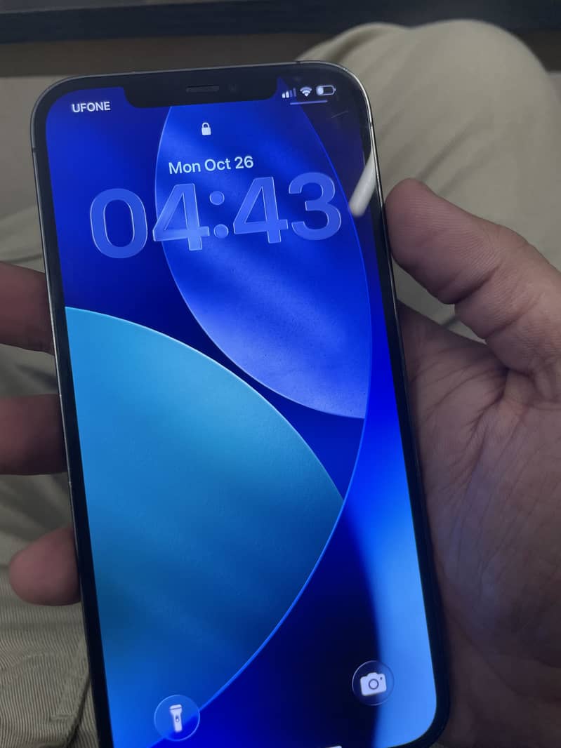 Apple iPhone 12 Pro Max 4