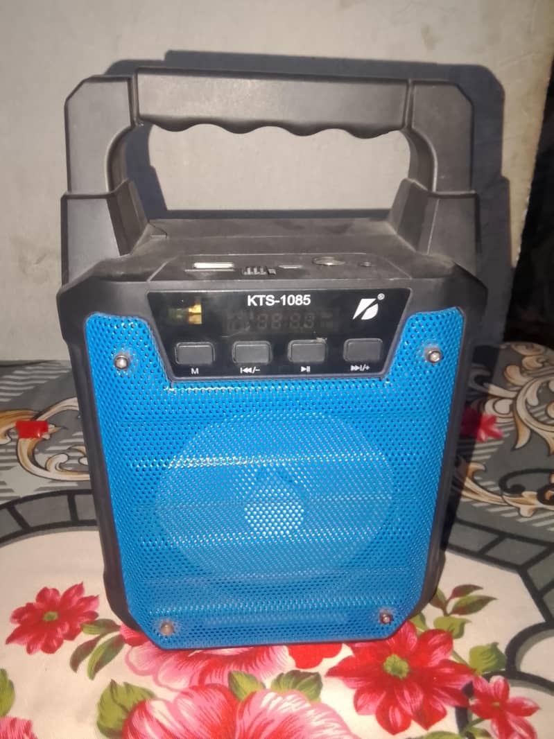 Bluetooth speaker 0