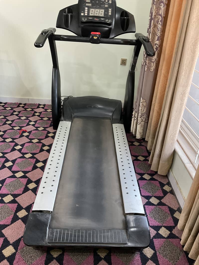 Treadmil (professional) 1