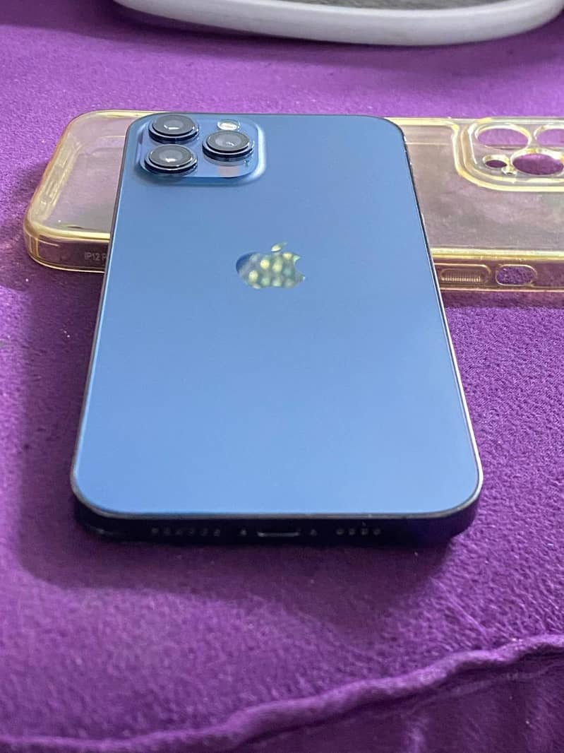 Apple iPhone 12 Pro Max 2