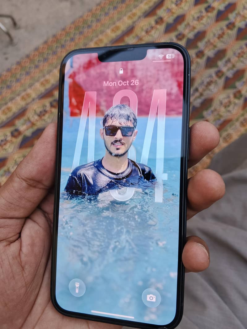 Apple iPhone 13jv 0