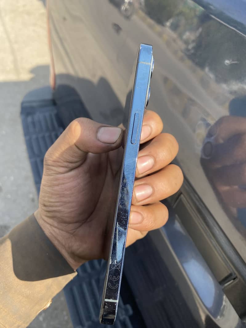 Apple iPhone 12 Pro Max 2