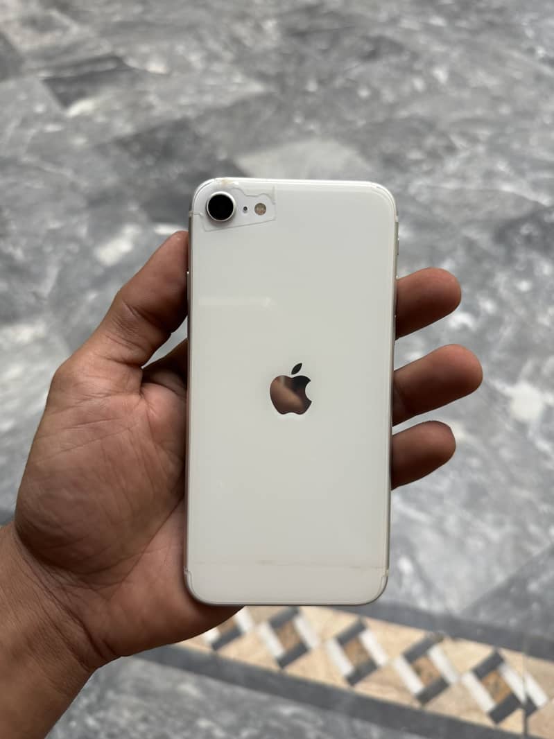 Apple iPhone SE 0