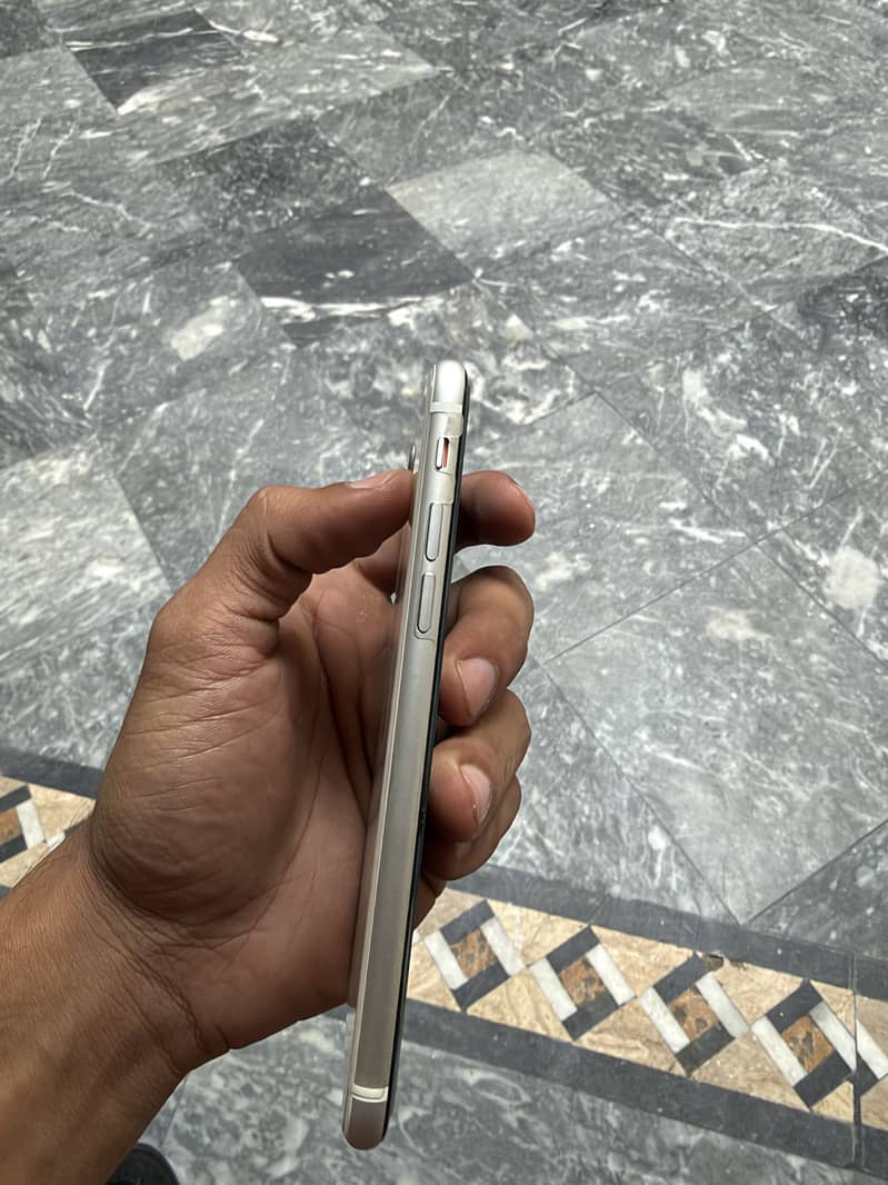 Apple iPhone SE 2